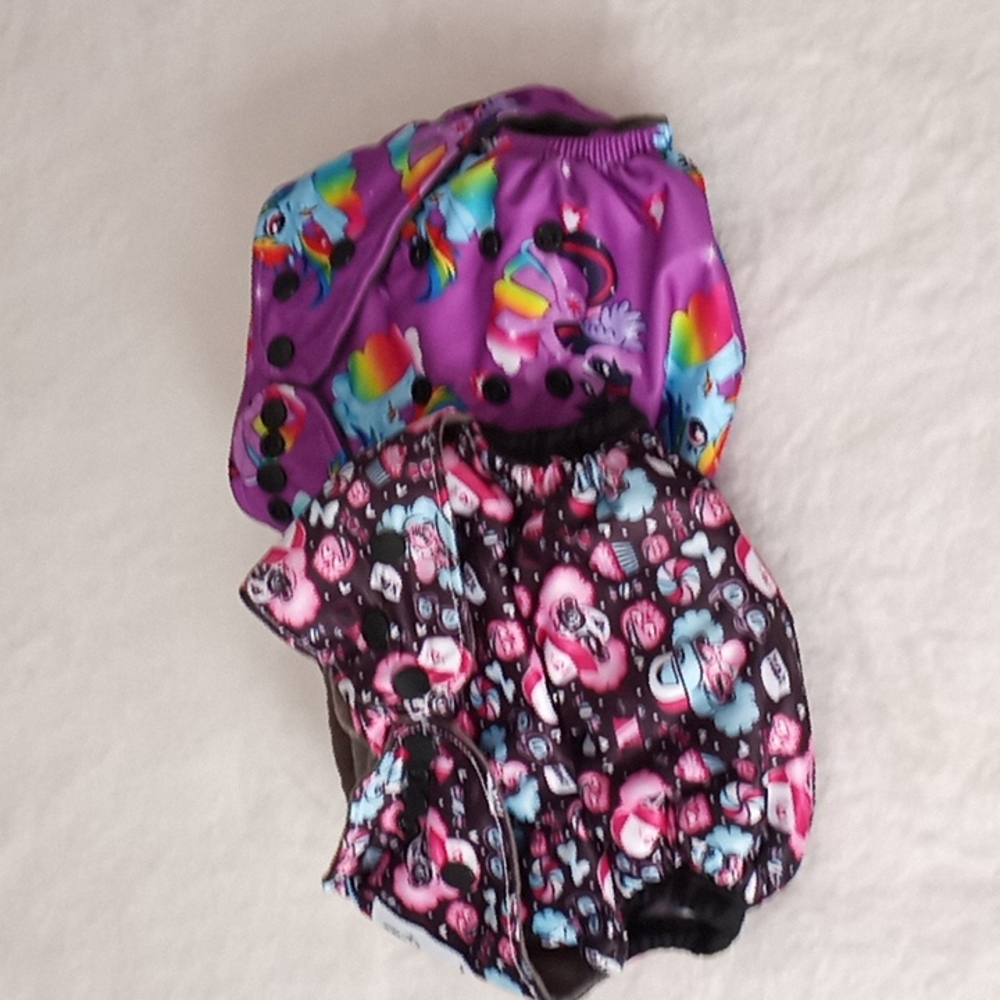 New Hip Huggers Onesize Pocket Cloth Diapers (set of 2)